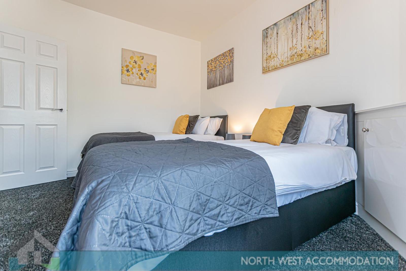 Wellfield Serviced Accommodation ワーリントン エクステリア 写真